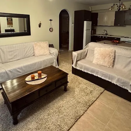 Traditional House Apartmán
